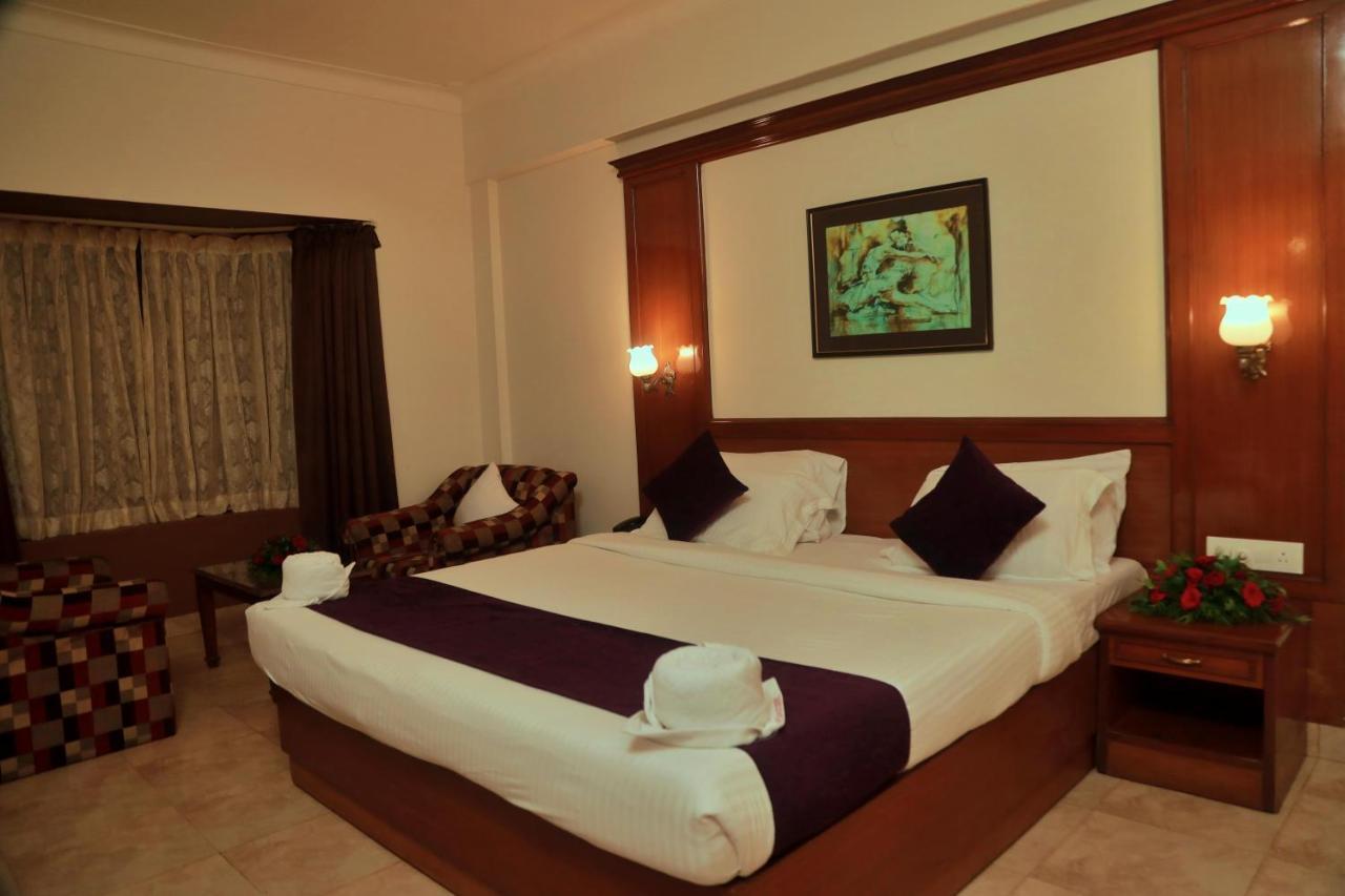 Kochi Hotel Edassery Mansion מראה חיצוני תמונה