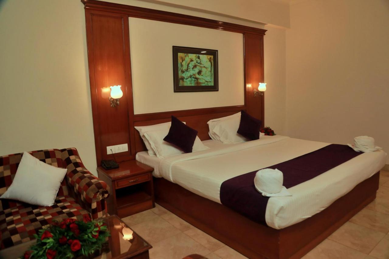 Kochi Hotel Edassery Mansion מראה חיצוני תמונה